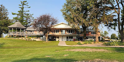 The club house at South Winn Golf Club